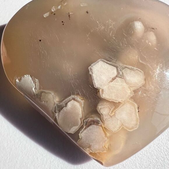 Flower Agate Heart‎ Carving (#8) - Picture 5 of 11